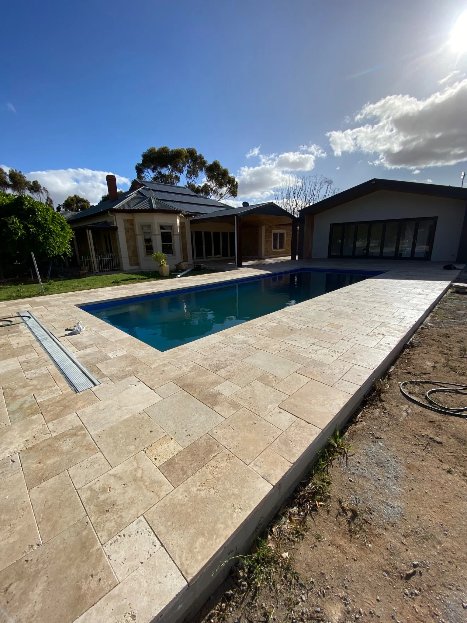 Poolside 5631 project image 1