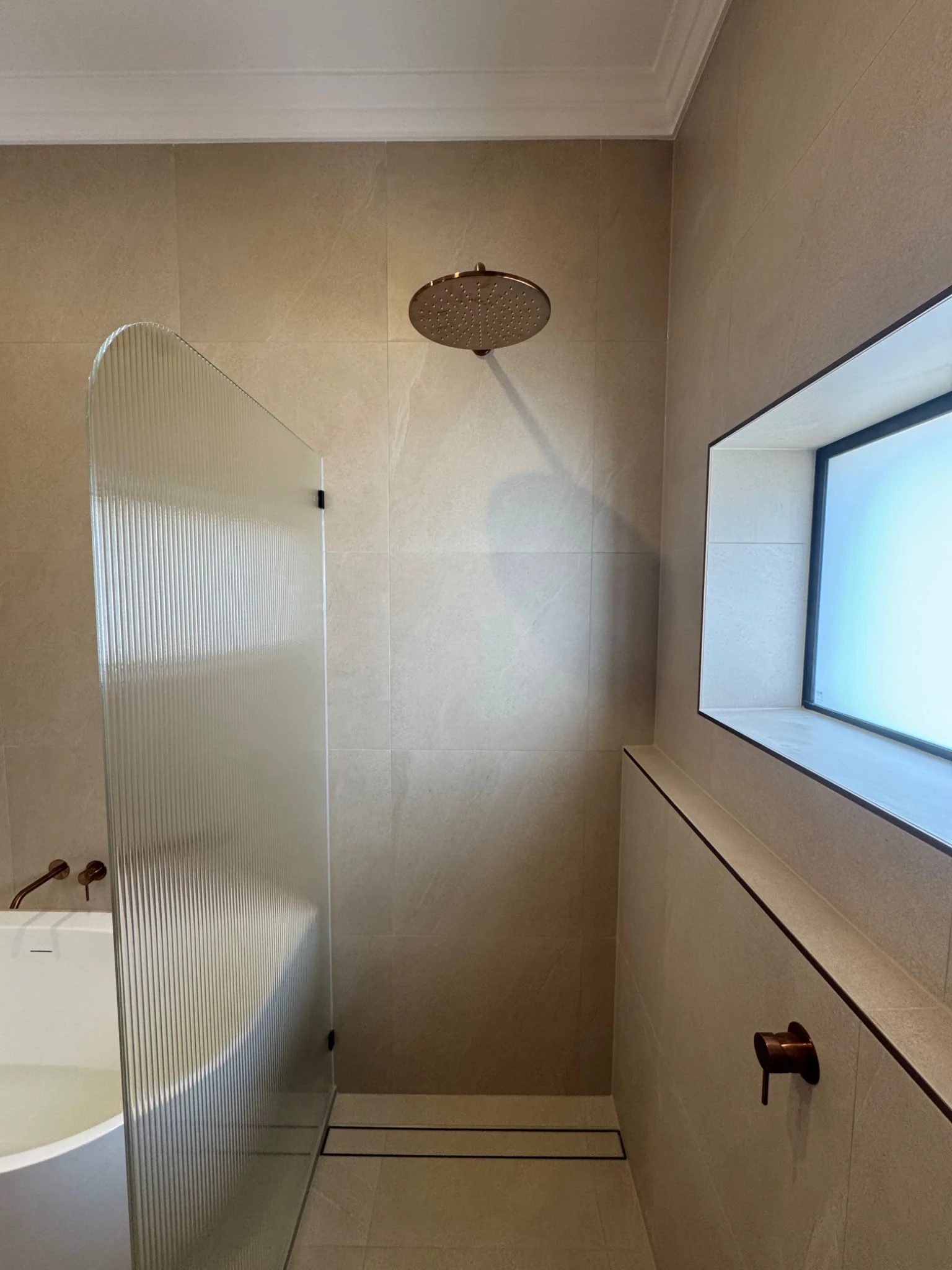 Light Bathroom project image 3